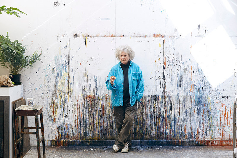 Maggi hambling in her studio photography by luke andrew walker copyright maggi hambling courtesy marlborough fine art london 7 copy