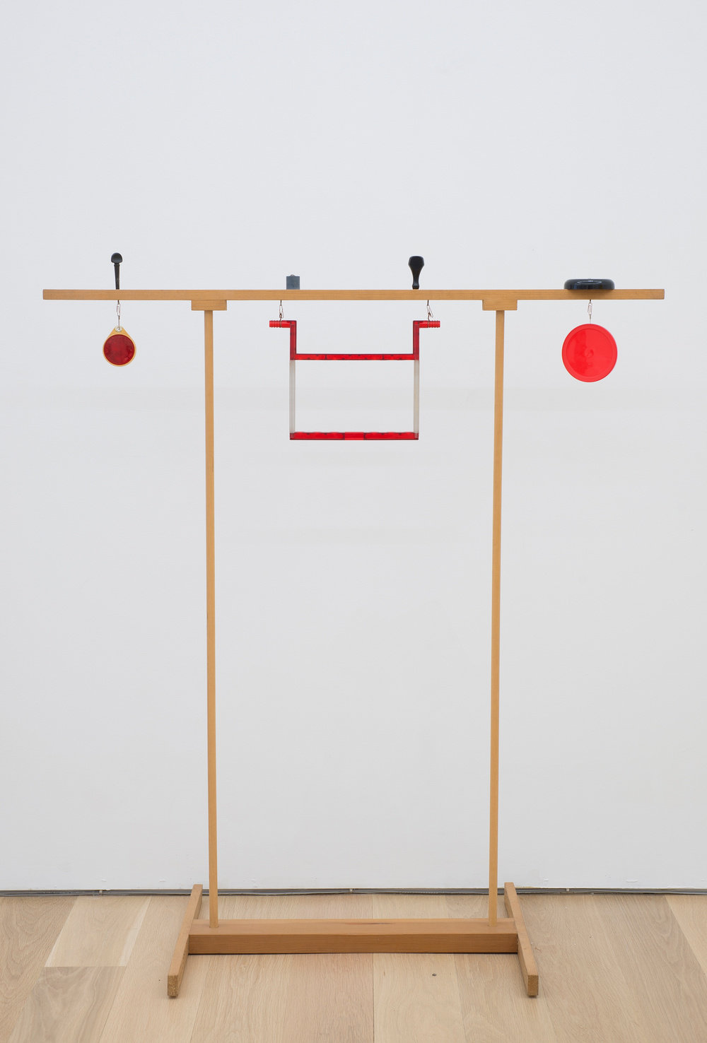 Wurtz, b, untitled, 2012, wood, plastic, and metal wire, 52 x 44.75 x 21 in. 132.08 x 113.67 x 53.34 cm photo credit bill orcutt